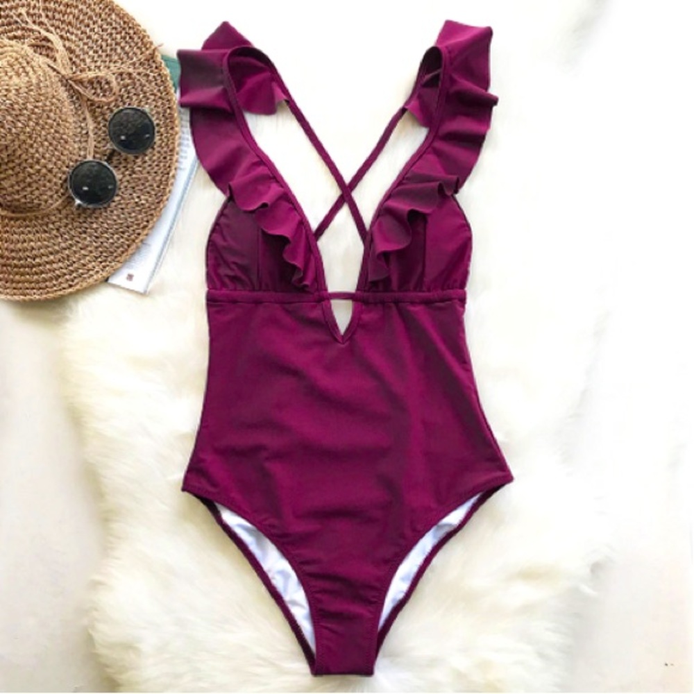 Cupshe Ruffle One Piece Swimsuit NWT